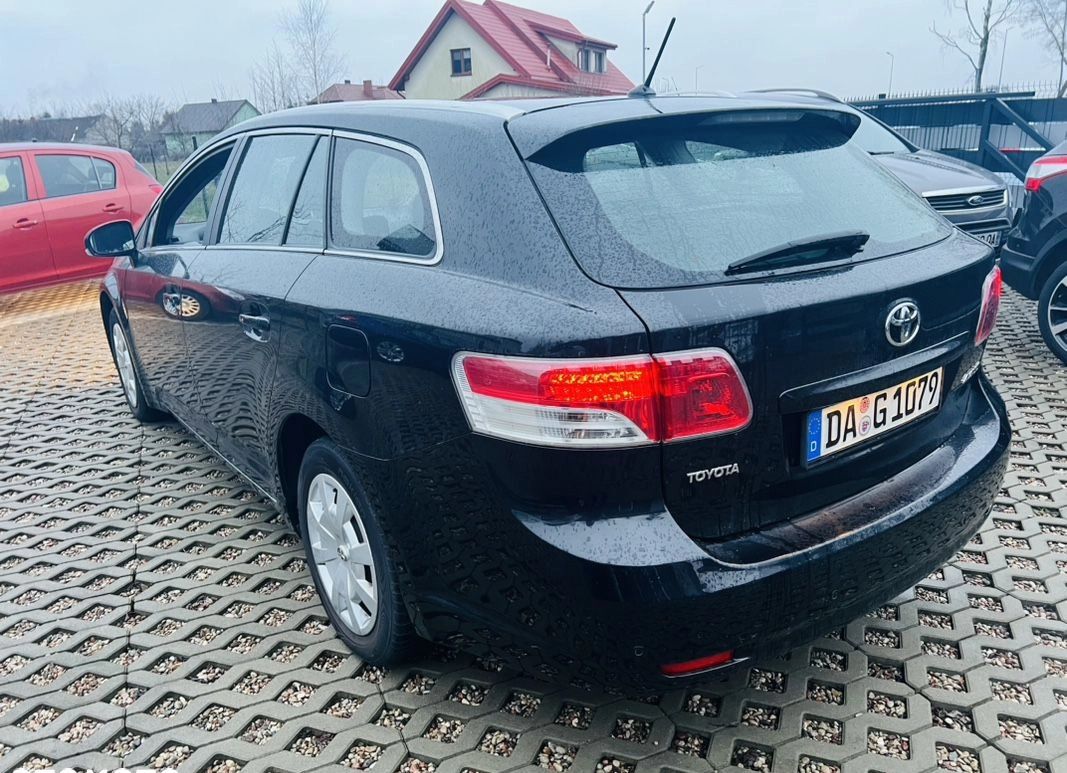 Toyota Avensis cena 29500 przebieg: 207000, rok produkcji 2009 z Ostrołęka małe 436